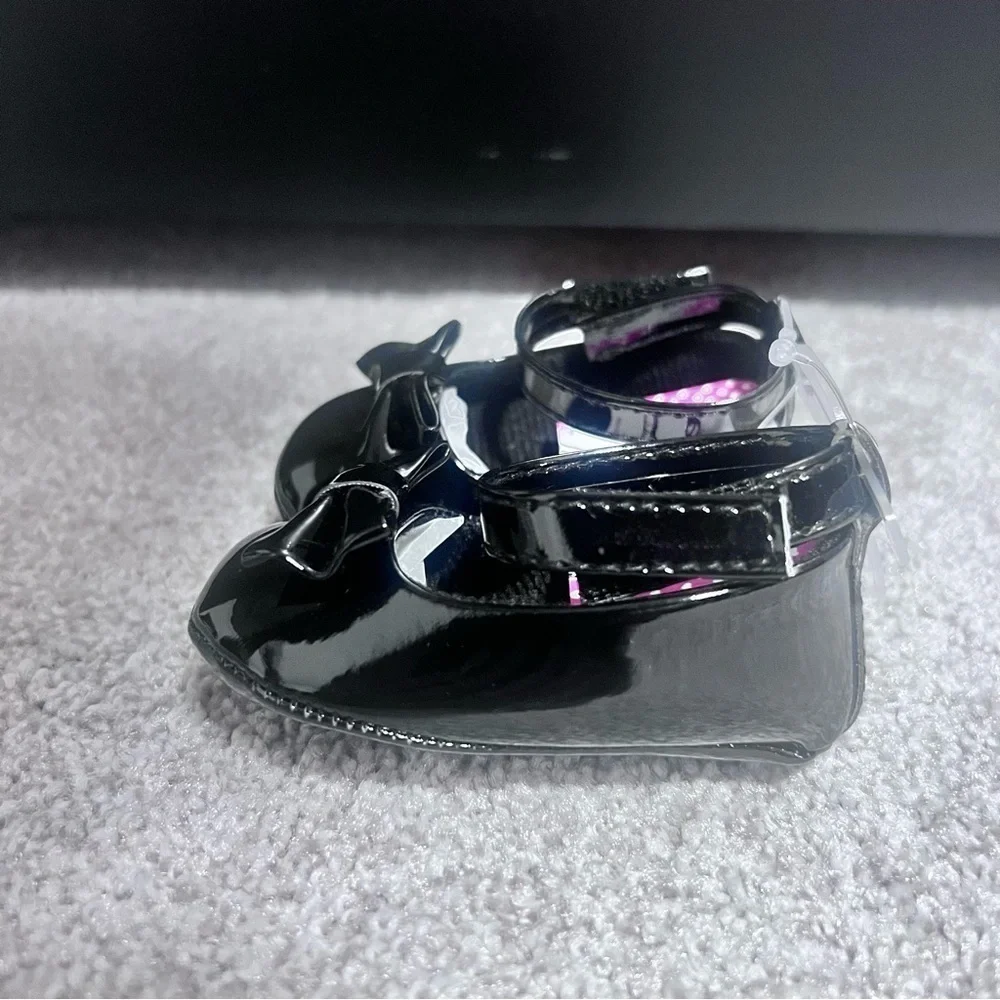 💚NWT Stepping Stones black patent faux leather dress shoes